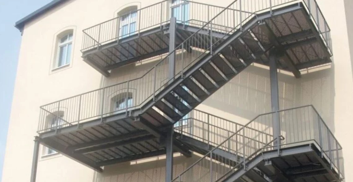 Flucht- und Feuertreppen