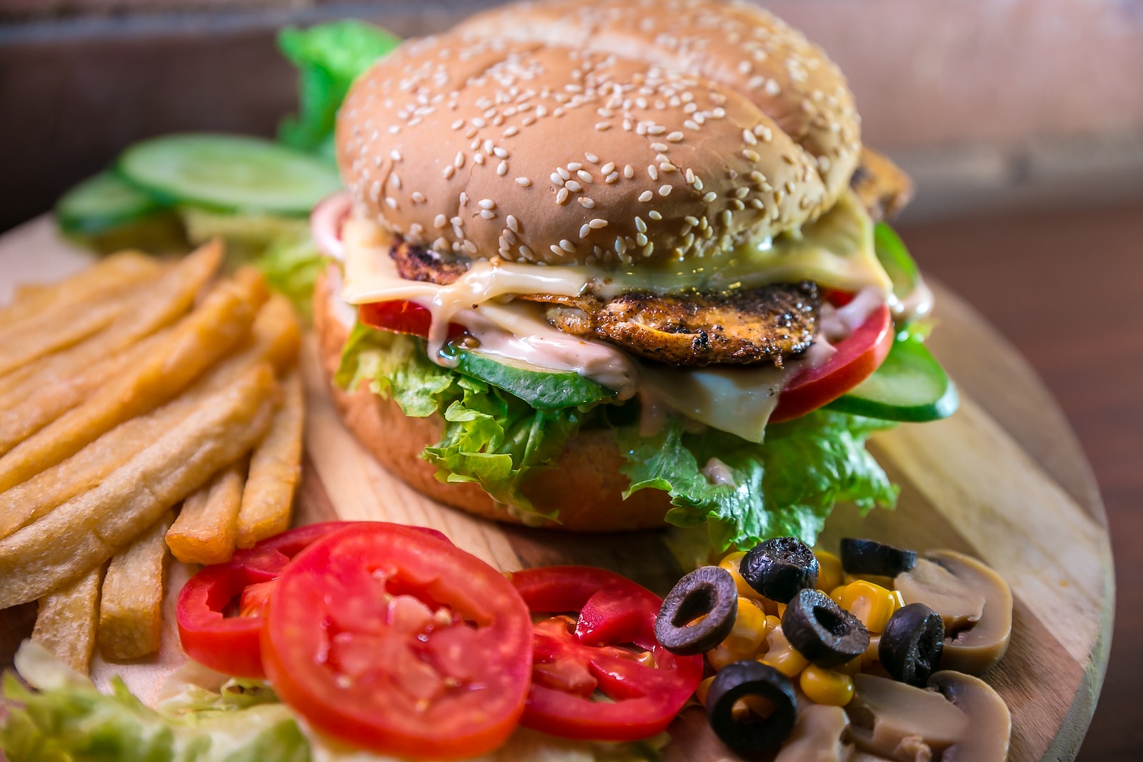 Der Aufstieg und die Kontroversen von Fast Food: Eine umfassende Studie